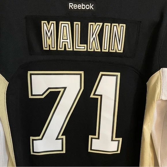 𝅺pittsburgh Penguins Reebok Ladies Jersey #71 Milkin Size M - Picture 6 of 8